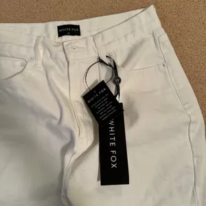 White Fox Boutique White High Waisted No Stretch Cropped Straight Jeans thumbnail 2