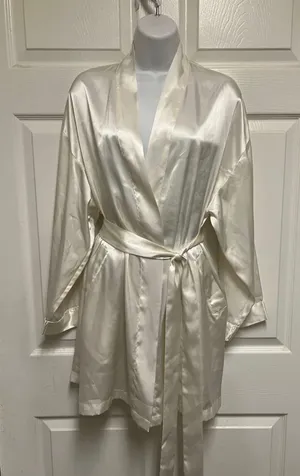 Victoria’s Secret White 3/4 Length Satin Robe thumbnail 2