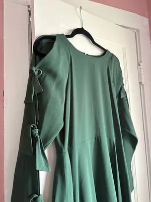 BCBGMAXAZRIA Cicely Emerald Green Asymmetrical Tie Sleeve Dress Size 6 thumbnail 4