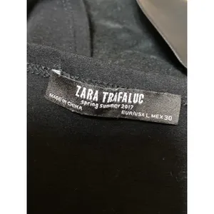 Zara Trafaluc Women's Black Faux Leather Vegan V Neck Cami Tank Crop Top Size L thumbnail 3