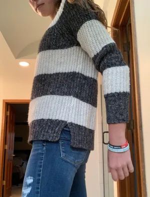 American Eagle Sweater thumbnail 3