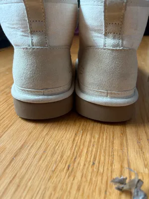 UGG Boots Women’s White thumbnail 6