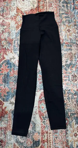 Aritzia Leggings thumbnail 1