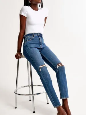 Abercrombie Ultra High Rise Ankle Straight Jeans thumbnail 2