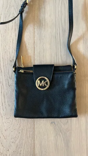 Michael Kors Leather Crossbody Purse thumbnail 2