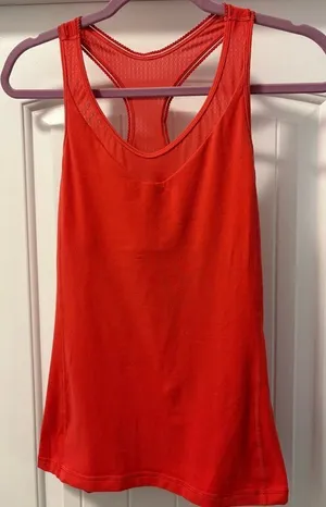 Lululemon Women's Athletic Tank Top Size Small thumbnail 1