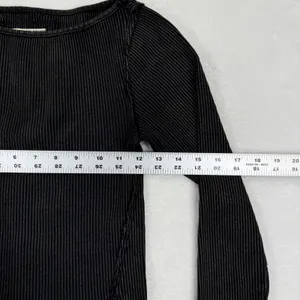 We The Free Free People Black Ribbed Bell Sleeve Top Button Cuff‎ Size M thumbnail 3