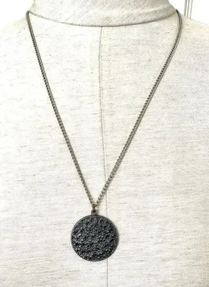 Silver tone circle floral pendant necklace Silver thumbnail 1