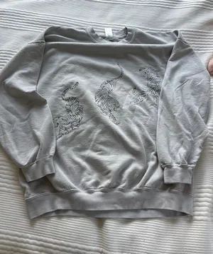 Urban Outfitters Crewneck thumbnail 1