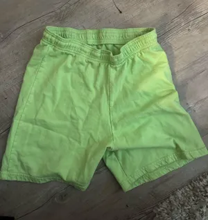 Urban Outfitters Green shorts thumbnail 1