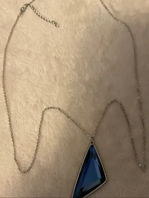 paparazzi Silver Necklace with Deep Blue Geometric Pendant thumbnail 3