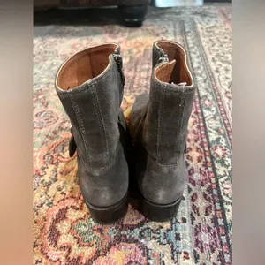 FINAL PRICE Frye Hannah Engineer Gray Grey Suede Boots thumbnail 4