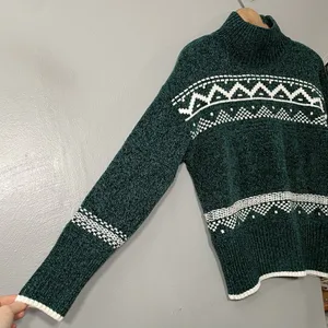 Christian Siriano Size Medium Dark Green Chenille Sweater Soft Cozy Holiday thumbnail 2