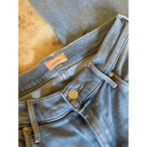 MOTHER The Weekender‎ Fray In Swimming Pool Sunday Size 28 thumbnail 3