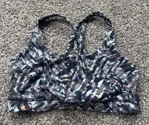 Lululemon sports bra thumbnail 1