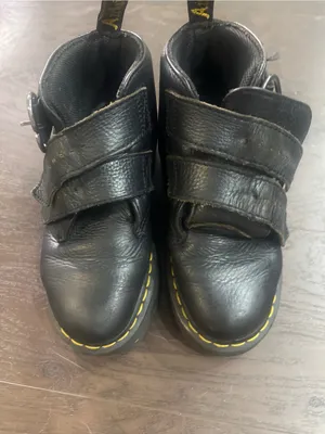 Dr. Martens Devon Heart Black Leather Platform Boots Size US 6 / EU 37 Double St thumbnail 11