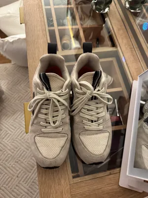 VEJA Sneakers thumbnail 3