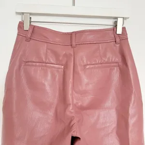 Aritzia Babaton‎ Command Pants Size 2 Faux Leather Red Willow Pink Corpcore Geek Chic thumbnail 9