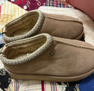 UGG Slippers Platform Chestnut Women’s thumbnail 1