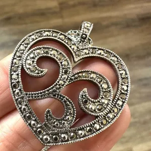 Silver tone Marcasite Heart Pendant necklace thumbnail 7