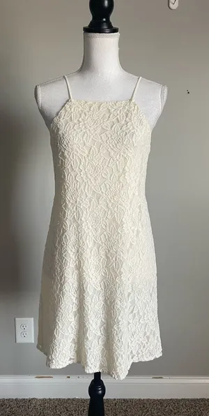 PINS & NEEDLES | Cream Lace Mini Dress Sz M thumbnail 1