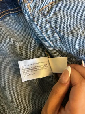 Universal Threads Dark Wash Denim Jacket thumbnail 3