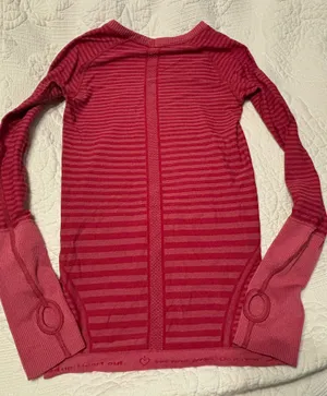 Lululemon Long Sleeve thumbnail 2