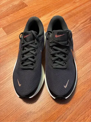Nike Women Black and Copper Running Shoes thumbnail 2