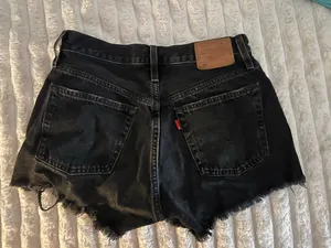 Levi’s 501 Shorts thumbnail 1