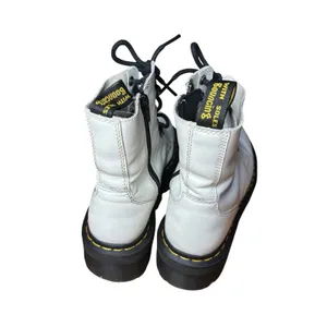 Dr. Martens White Jadon Leather Platform Boots Size 7 thumbnail 4