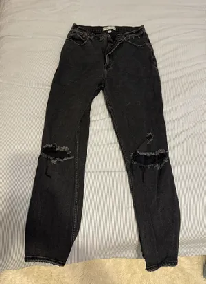 Abercrombie The Ankle Straight Ultra High-Rise Black Curve Love Jeans thumbnail 1
