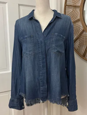 Cloth & Stone Chambray Tunic Shirt M Frayed Hem Western Festival Boho Cowgirl thumbnail 1