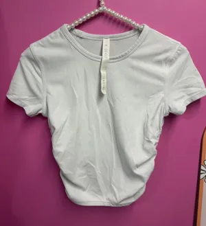 Lululemon ruched side tee size 2 thumbnail 1