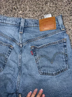Levi’s Women’s Jorts Size 26 thumbnail 5
