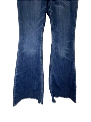 Ariat REAL Medium Wash Button Fly Raw Hem Flare Denim Jeans thumbnail 4