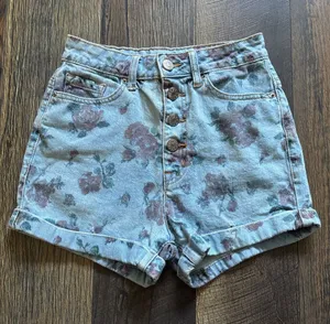 BDG Super High Rise Foxy Jorts Light Blue Denim Shorts w Pink Rose Print Sz 24 thumbnail 1
