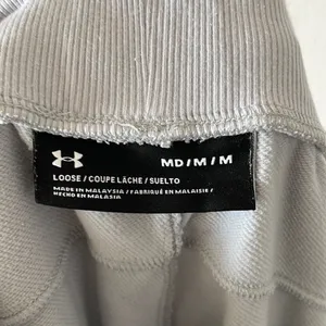 Under Armour Sweatpants Size M thumbnail 3