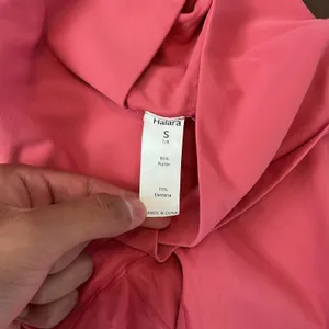 Halara Crossover Waist Leggings Coral Pink High Rise 7/8 Pockets Small Active thumbnail 2