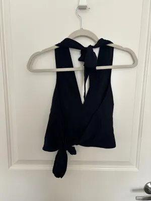Black Abercrombie Halter Top Crop thumbnail 2