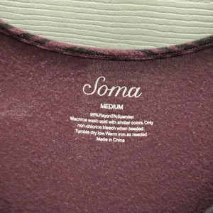 Soma Women's Cold Shoulder Tunic Merlot Agile Lines Banded Cuffs‎ Size Medium thumbnail 8