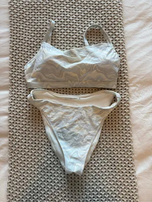 Abercrombie & Fitch Curve Love Straight Neck Swim Top and High Leg Cheeky Bottom thumbnail 2