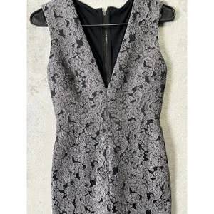 Alice + Olivia Black Lace Mini Dress XS V-Neck Cocktail‎ Party Elegant Size 0 thumbnail 2