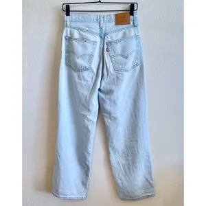 LEVI'S Baggy Dad Light Wash Mid Rise Straight Leg Slouchy Denim Jeans Womens 24 thumbnail 4