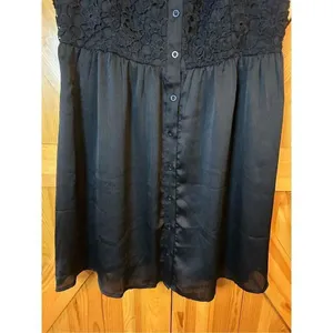 Belinda sleeveless V-neck dress size medium button up nwt (8675)￼ thumbnail 2
