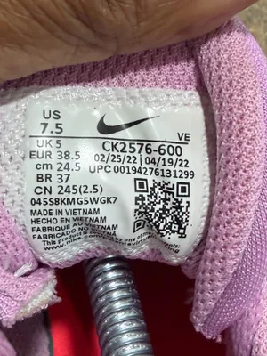 Woman Nike  thumbnail 5