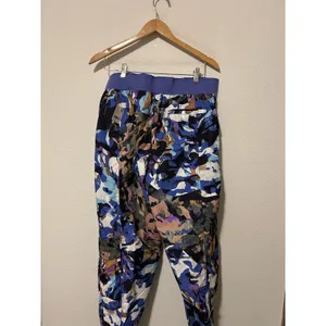 NEW Free People Mesmerize Me Print Cargo Pants Size Medium Purple Camo Wide Leg thumbnail 9