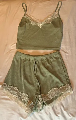 SheIn Green and white lace loungewear thumbnail 1