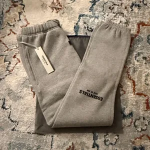 Essentials Fear Of God Sweatpants Dark Oatmeal medium thumbnail 5