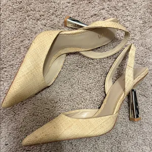 Zara Women's Beige Textured Slingback Heels thumbnail 2
