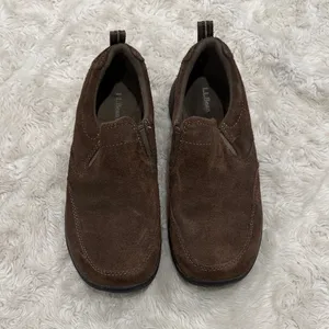 L.L. Bean Brown Suede Slip-On Women's Clogs‎ Size 7 thumbnail 2